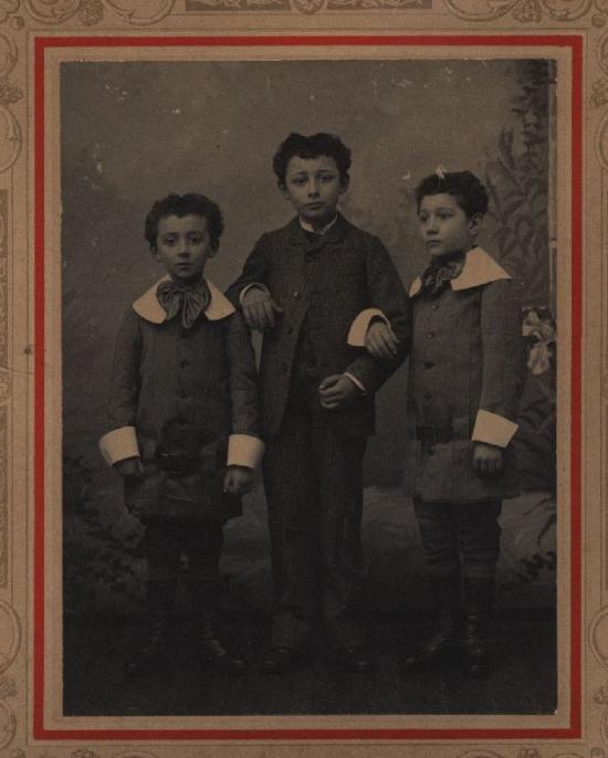 troisfreres0002.jpg